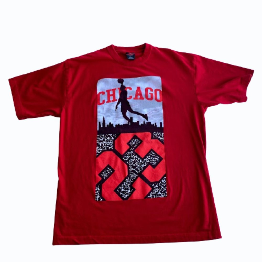 IcedOut Rap Vintage Chicago Jordan T-shirt Sz. L